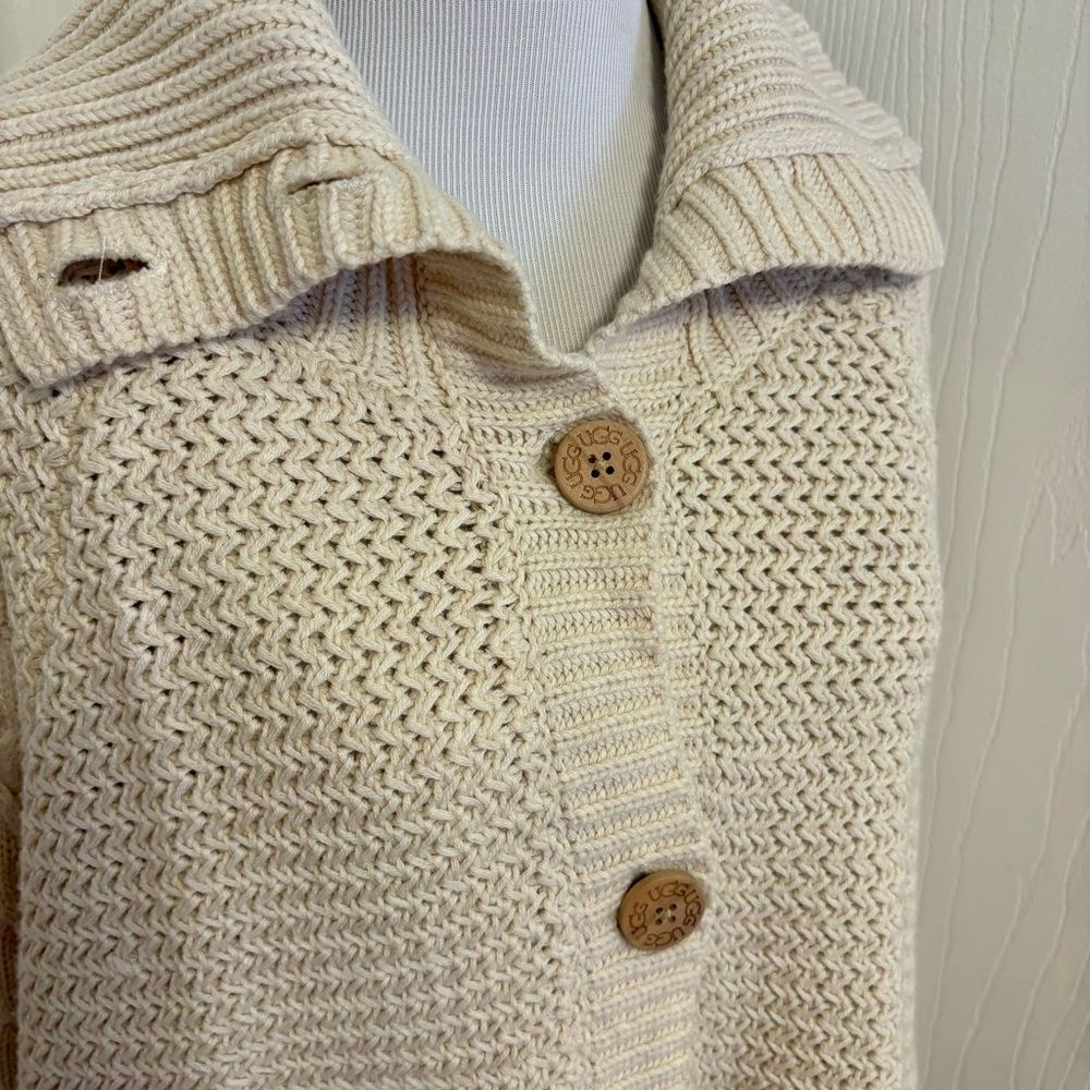 UGG Maribeth Cape Sweater G2 - Picture 3 of 9